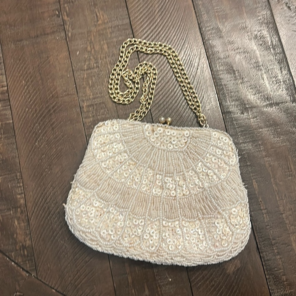 Hand Made Hong Kong Beaded off white bag - Picture 2 of 16